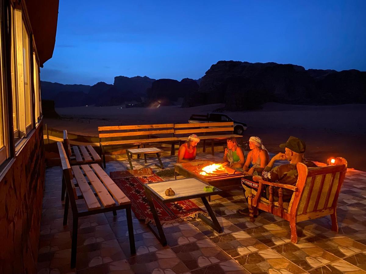 Bedouin Memories Camp Bed & Breakfast Wadi Rum Exterior photo