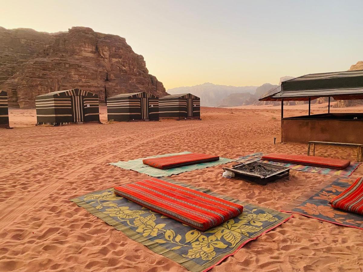 Bedouin Memories Camp Bed & Breakfast Wadi Rum Exterior photo
