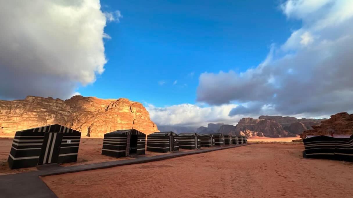 Bedouin Memories Camp Bed & Breakfast Wadi Rum Exterior photo