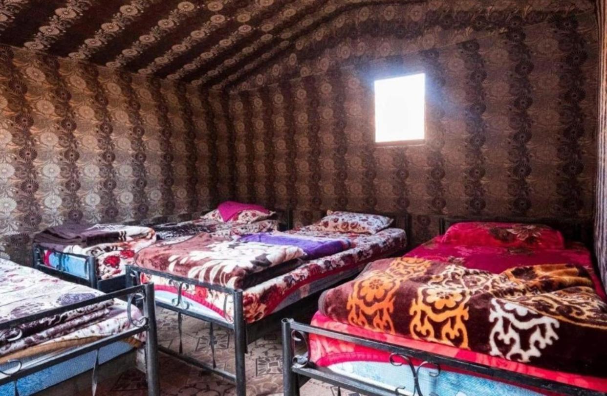 Bedouin Memories Camp Bed & Breakfast Wadi Rum Exterior photo